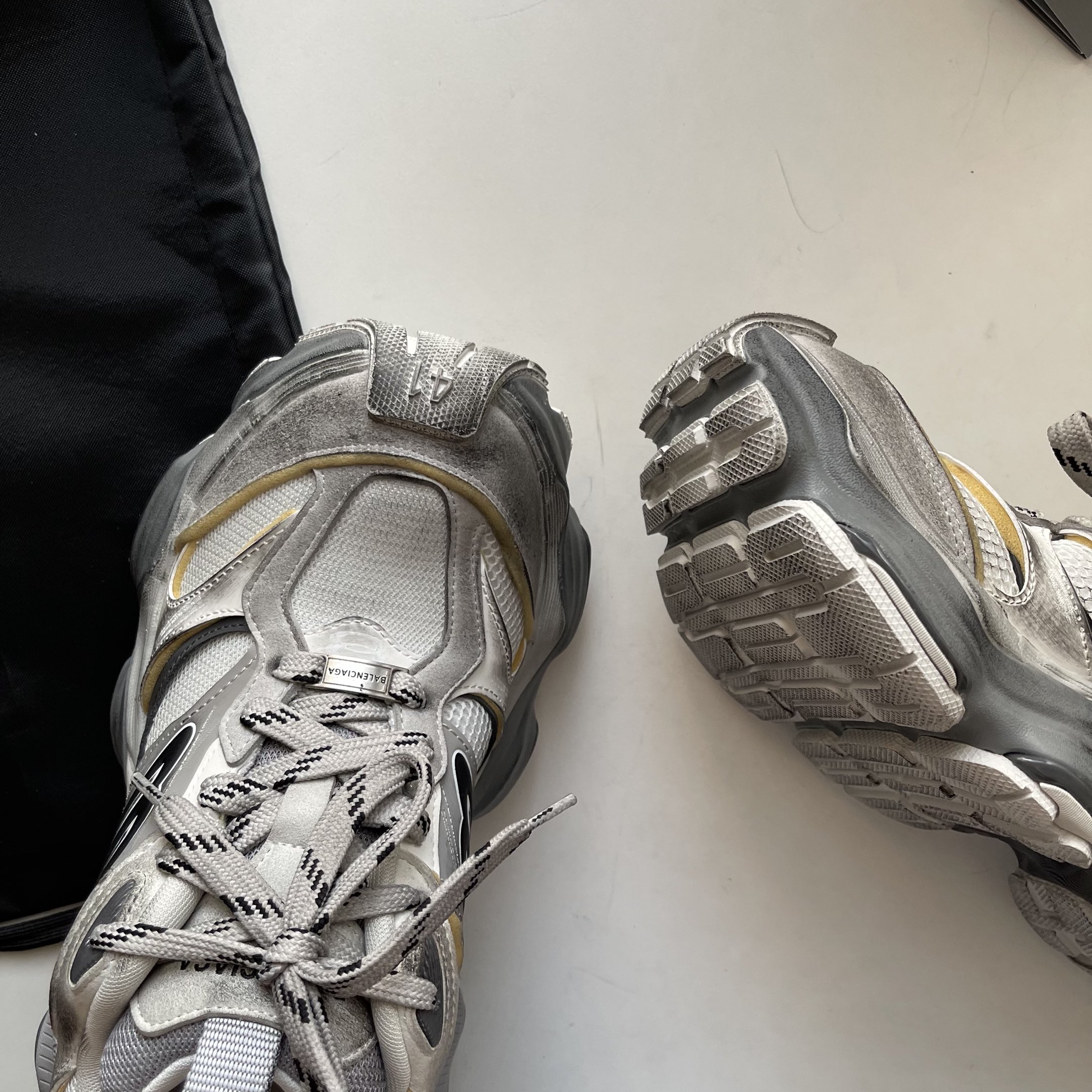 Male Basic Shoes Mesh White