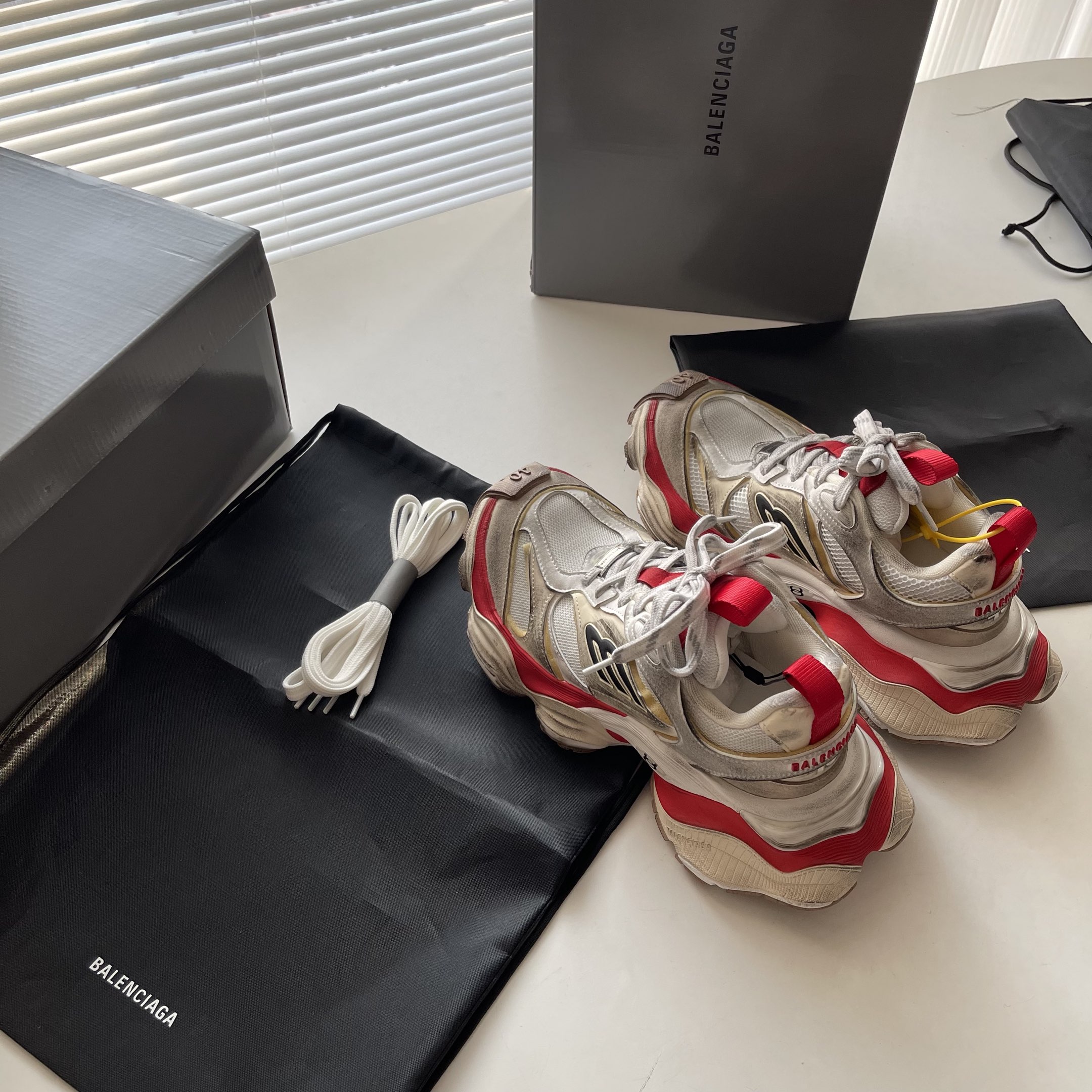 Male Basic Shoes Mesh White