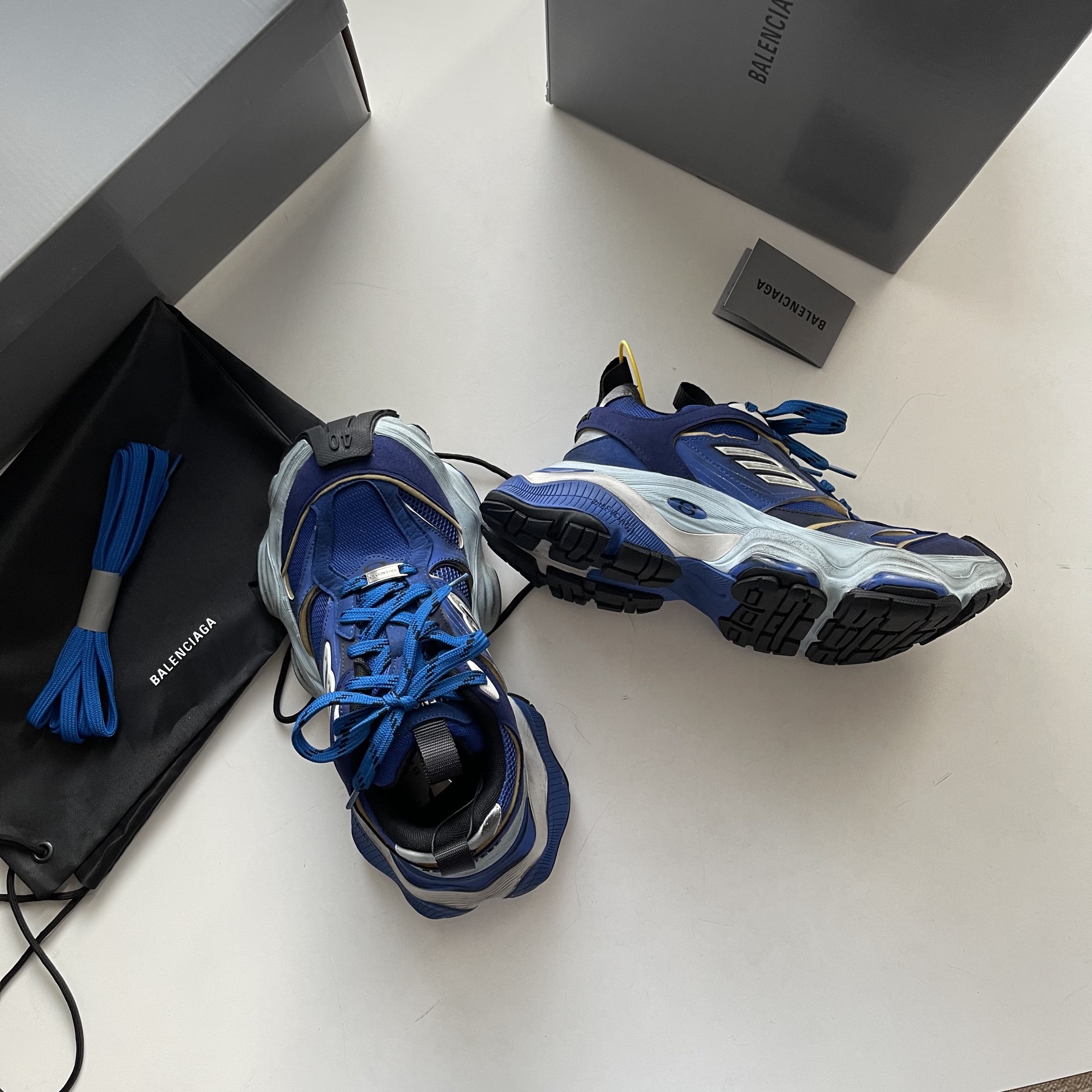 Male Basic Shoes Mesh White