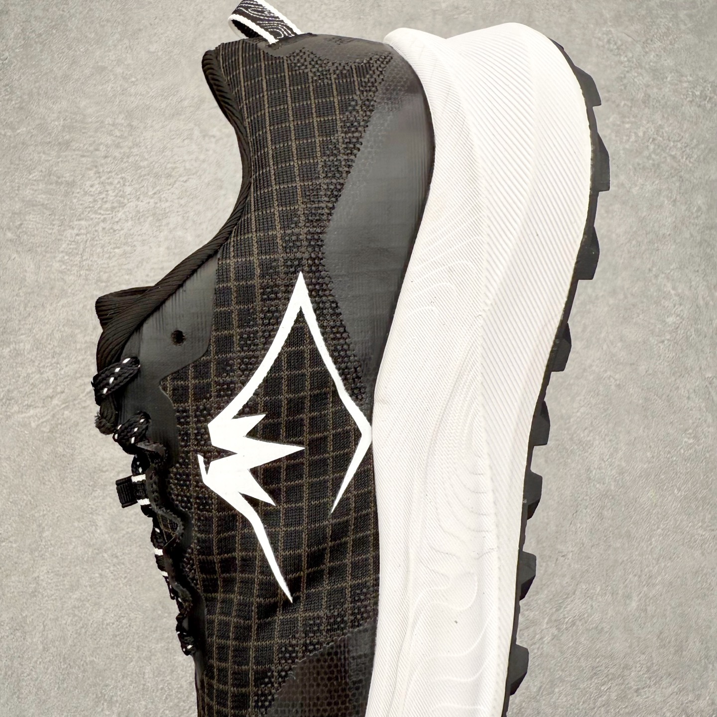 Asics Running Shoes Shock Absorbing M-l-s