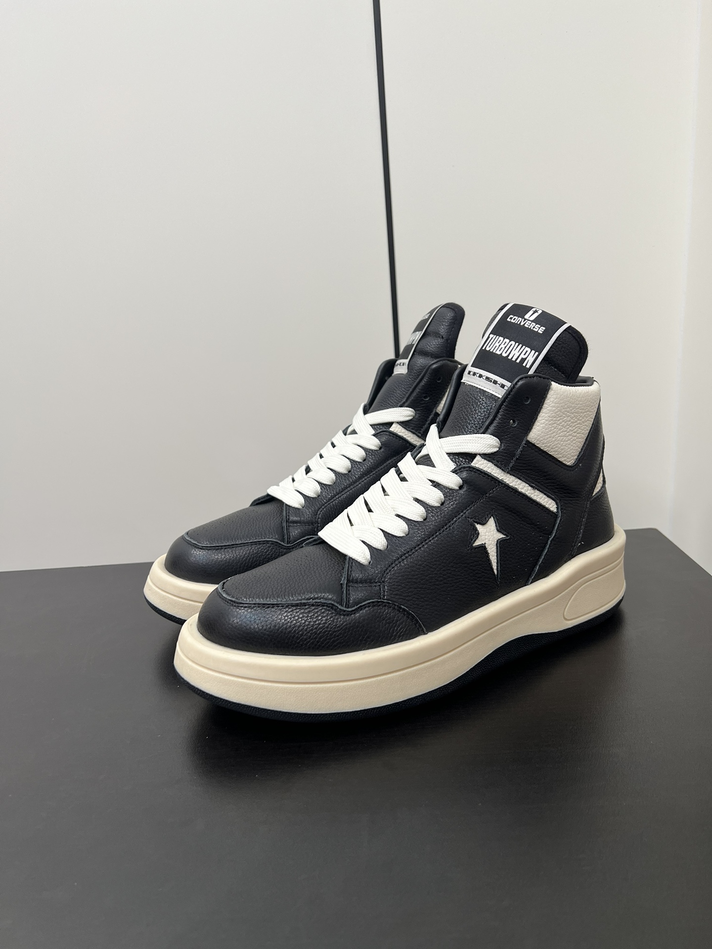Calvin Klein Converse Dior Rick Owens Male Basic Shoes L-s
