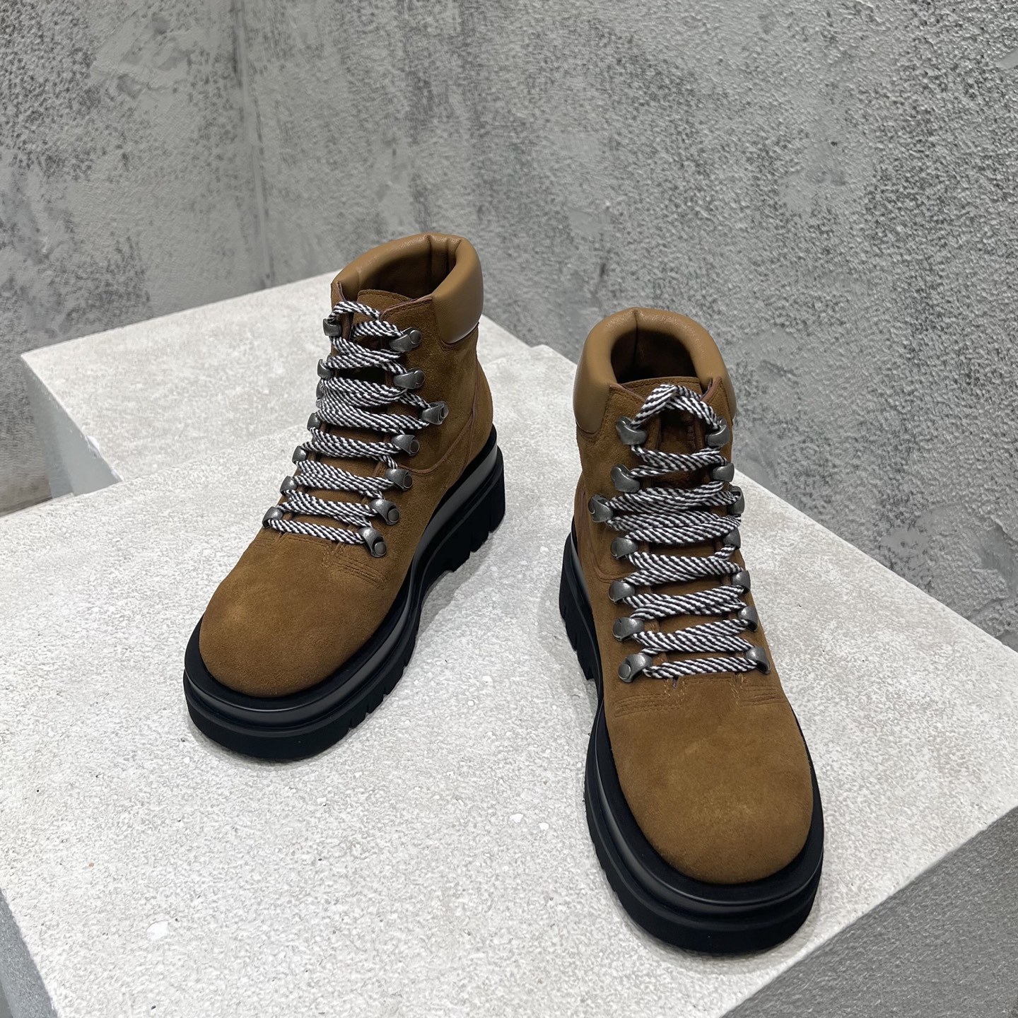 Bottega Veneta Dr. Martens Boots Cow Leather M-s