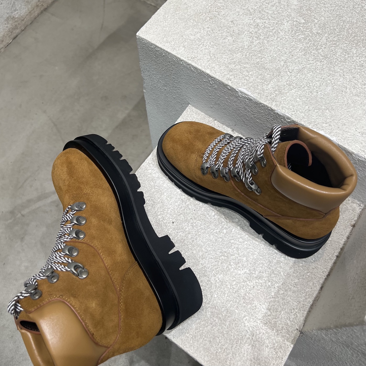 Bottega Veneta Dr. Martens Boots Cow Leather M-s