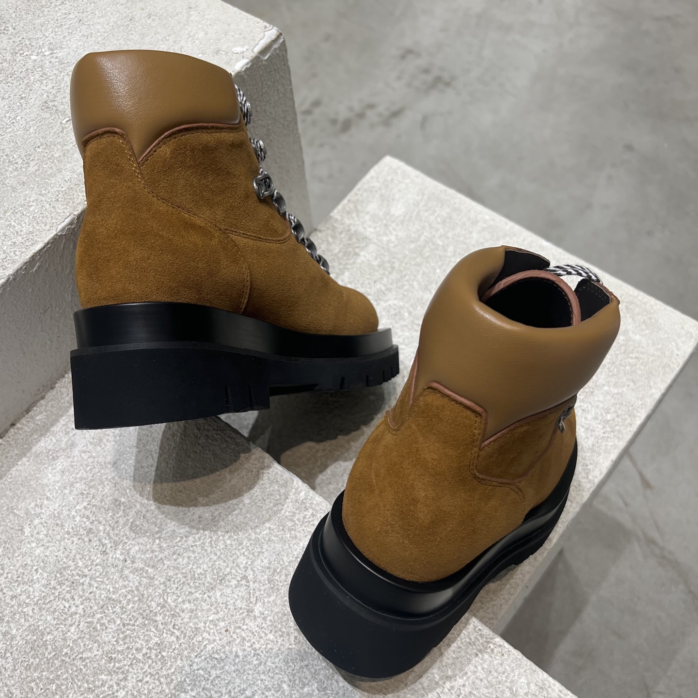 Bottega Veneta Dr. Martens Boots Cow Leather M-s