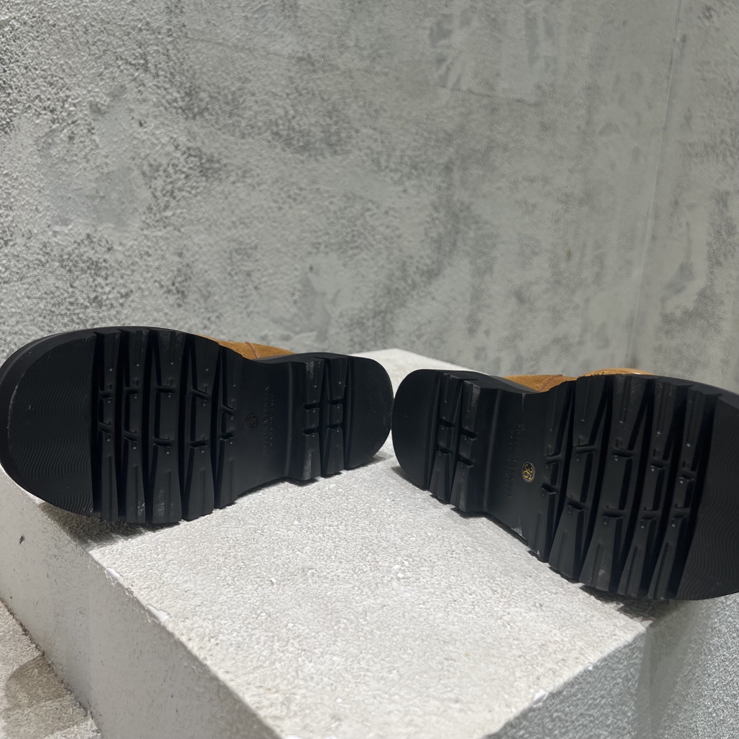 Bottega Veneta Dr. Martens Boots Cow Leather M-s