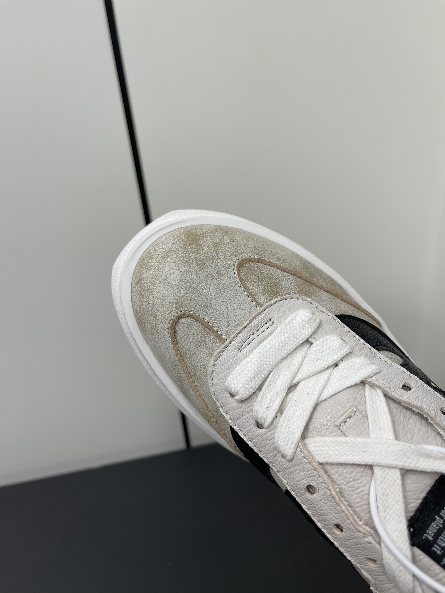 Hermes Female Sneakers Breathable M-s