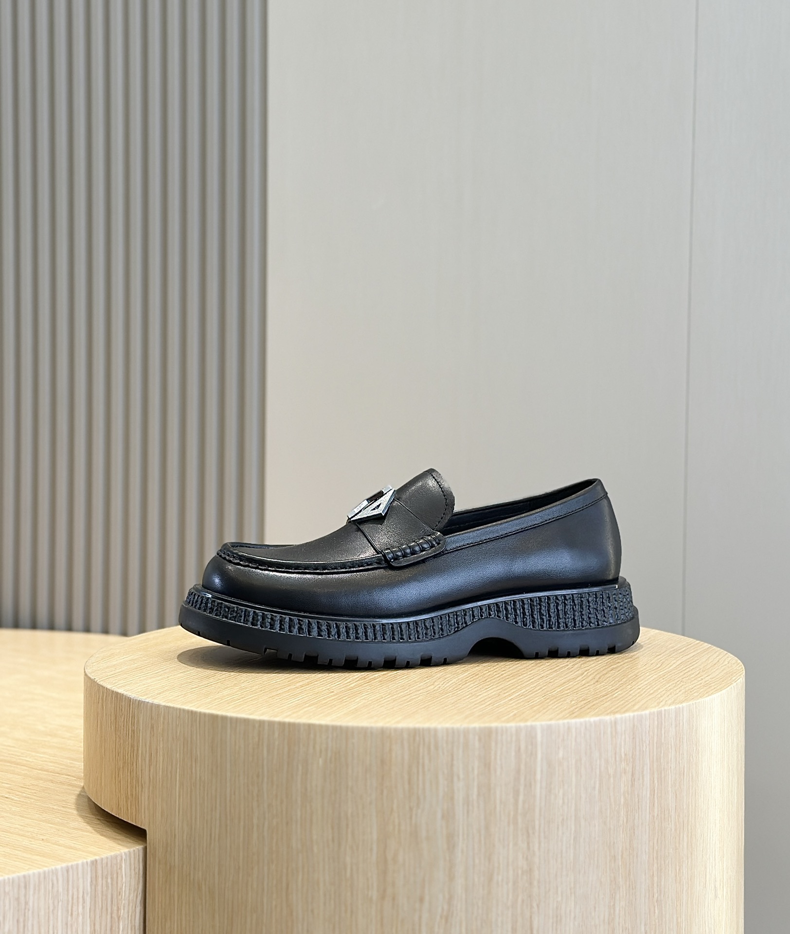 Loafers Cow Leather Black L-s