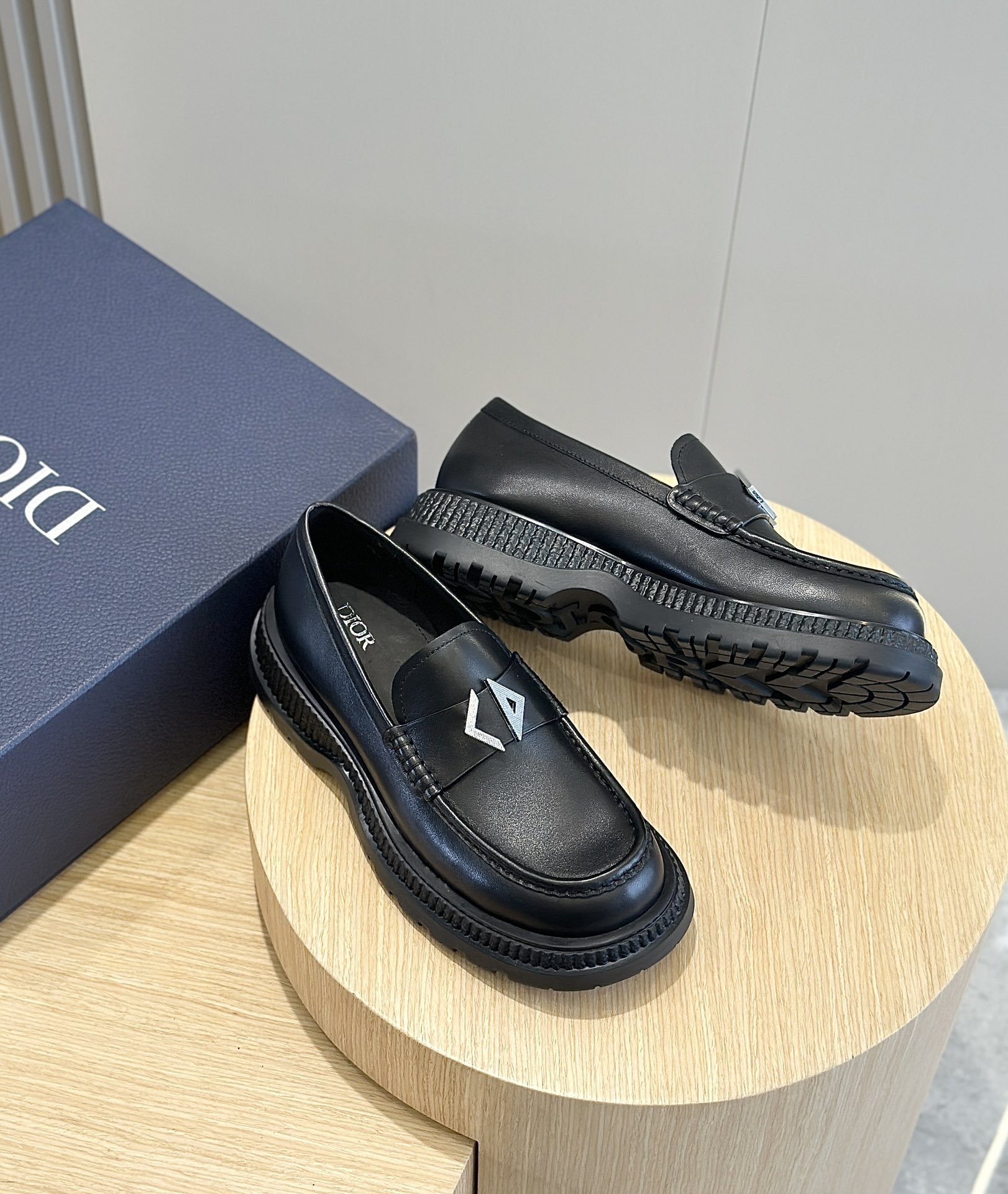 Loafers Cow Leather Black L-s
