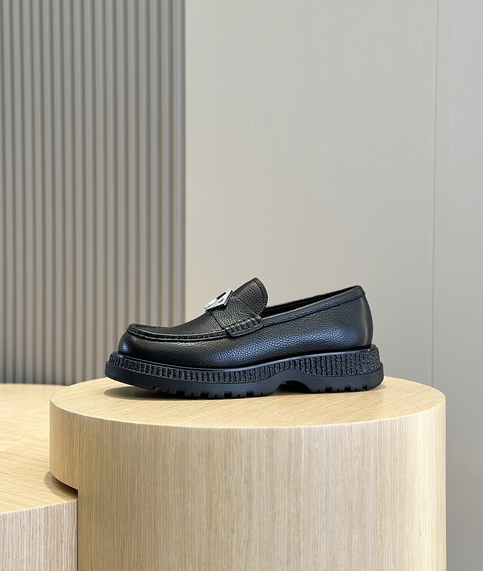 Loafers Cow Leather Black L-s