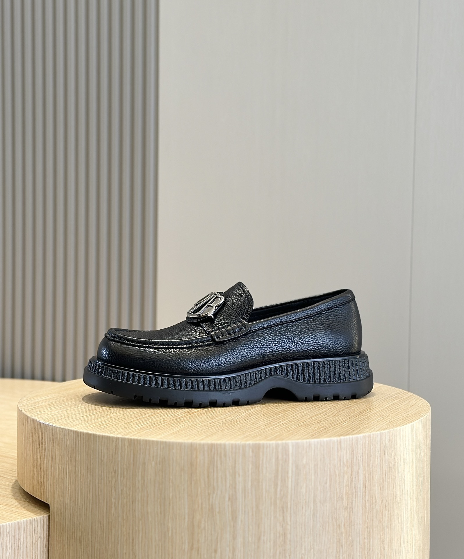 Loafers Cow Leather Black L-s
