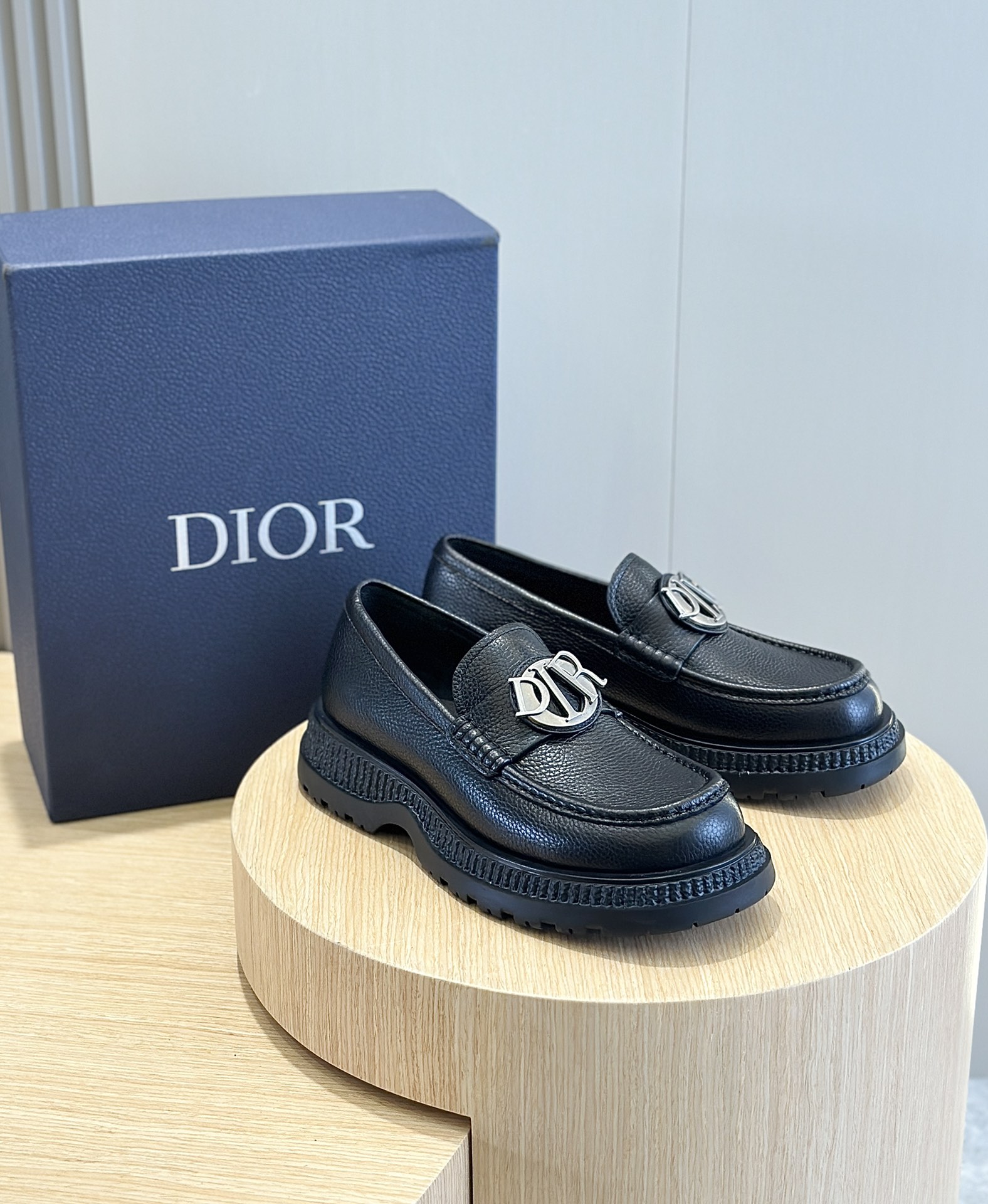 Loafers Cow Leather Black L-s