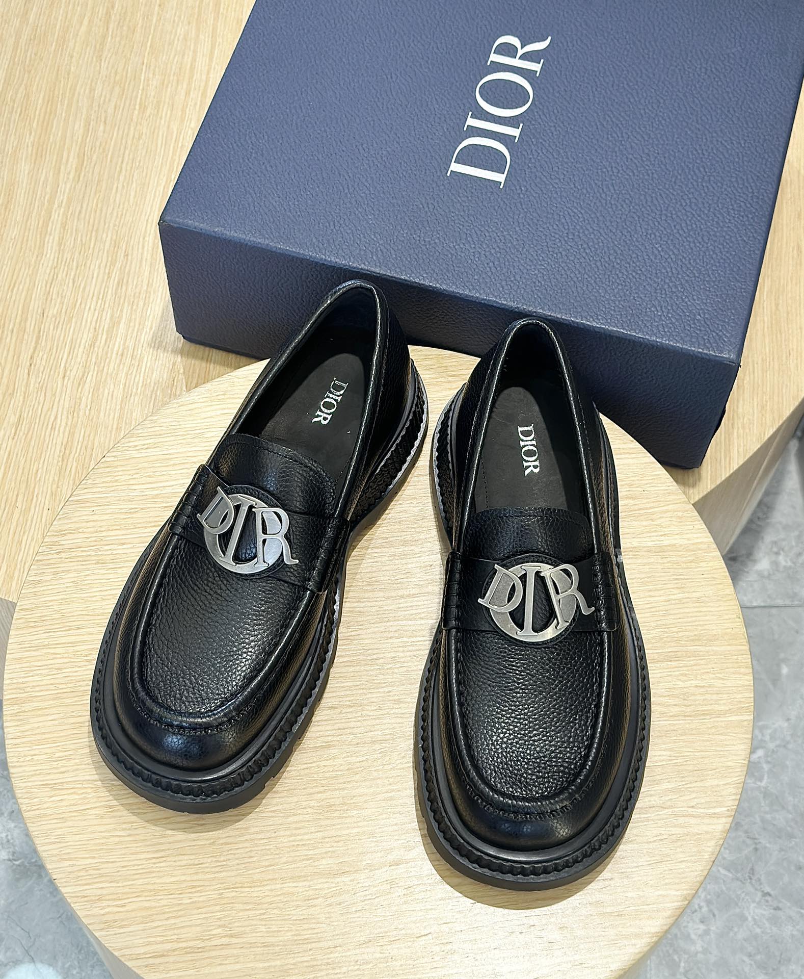 Loafers Cow Leather Black L-s