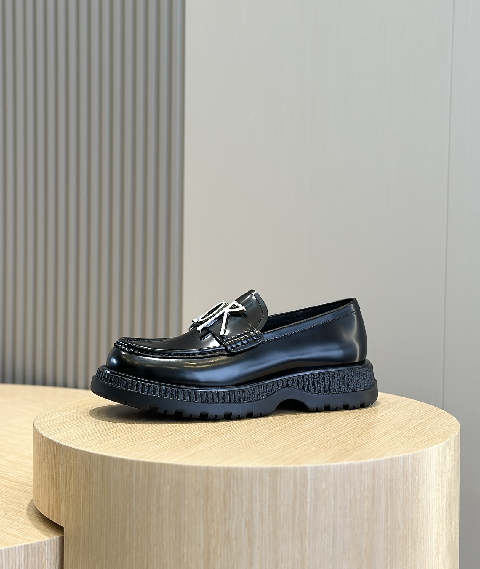 Loafers Cow Leather Black L-s