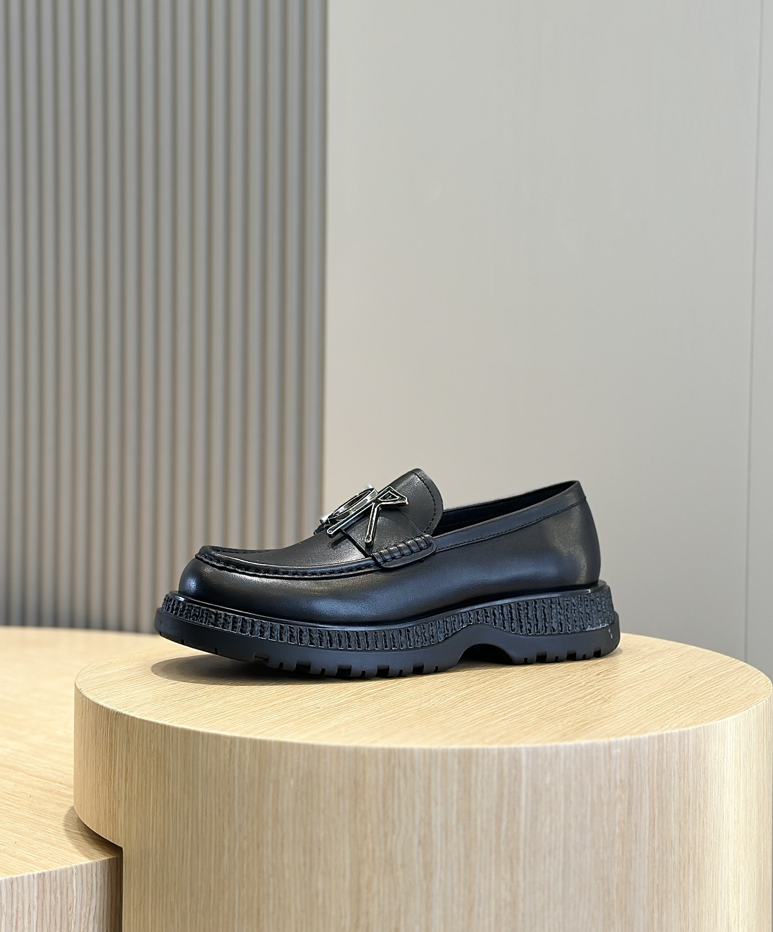 Loafers Cow Leather Black L-s
