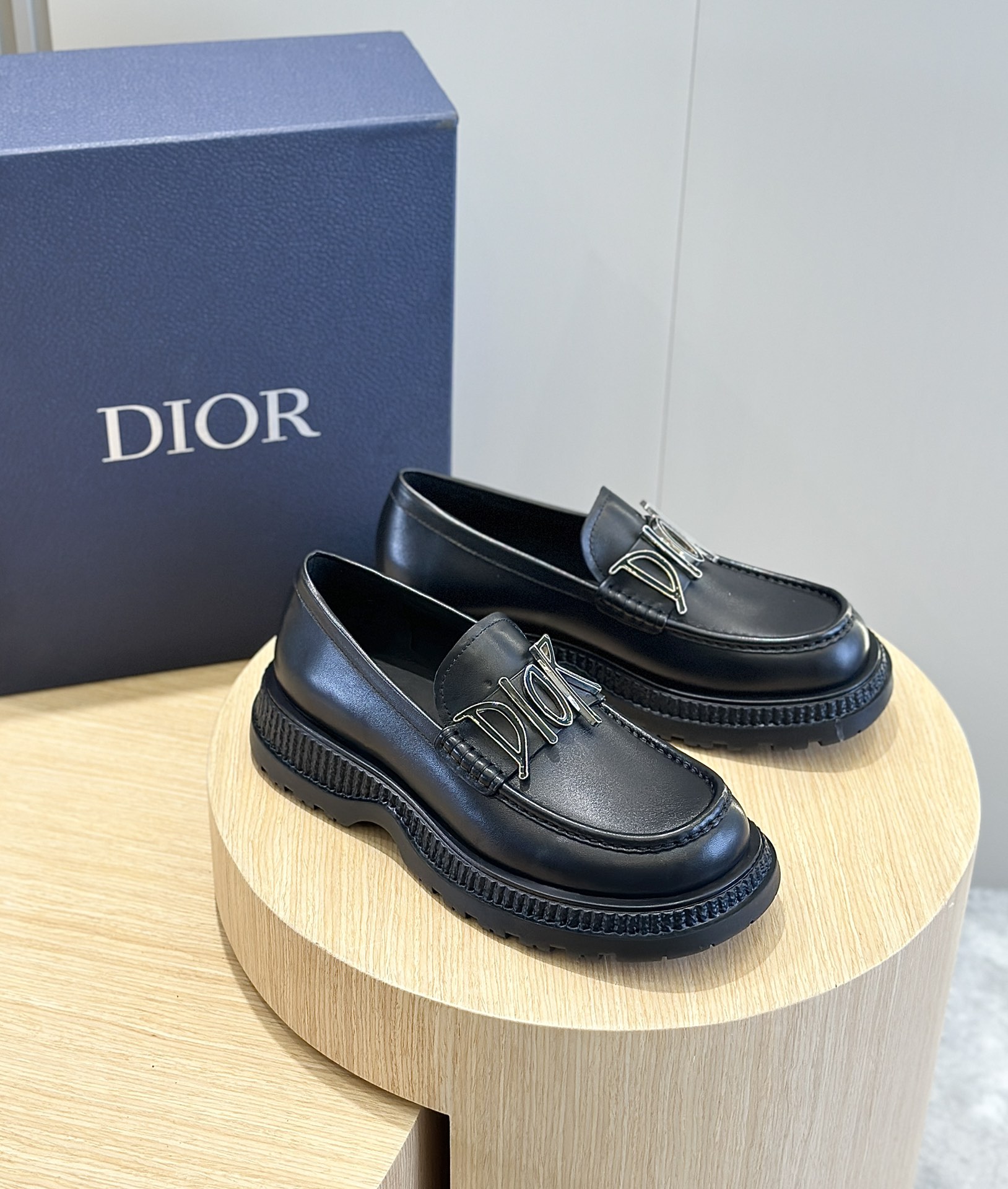Loafers Cow Leather Black L-s