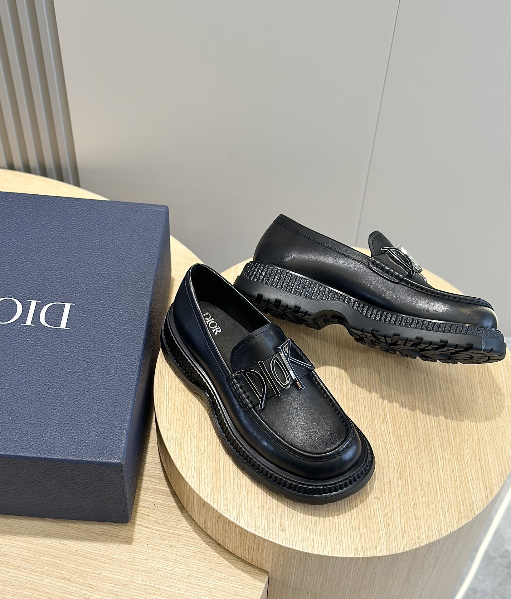 Loafers Cow Leather Black L-s