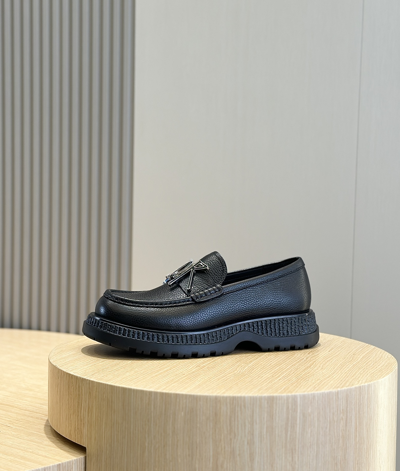 Loafers Cow Leather Black L-s