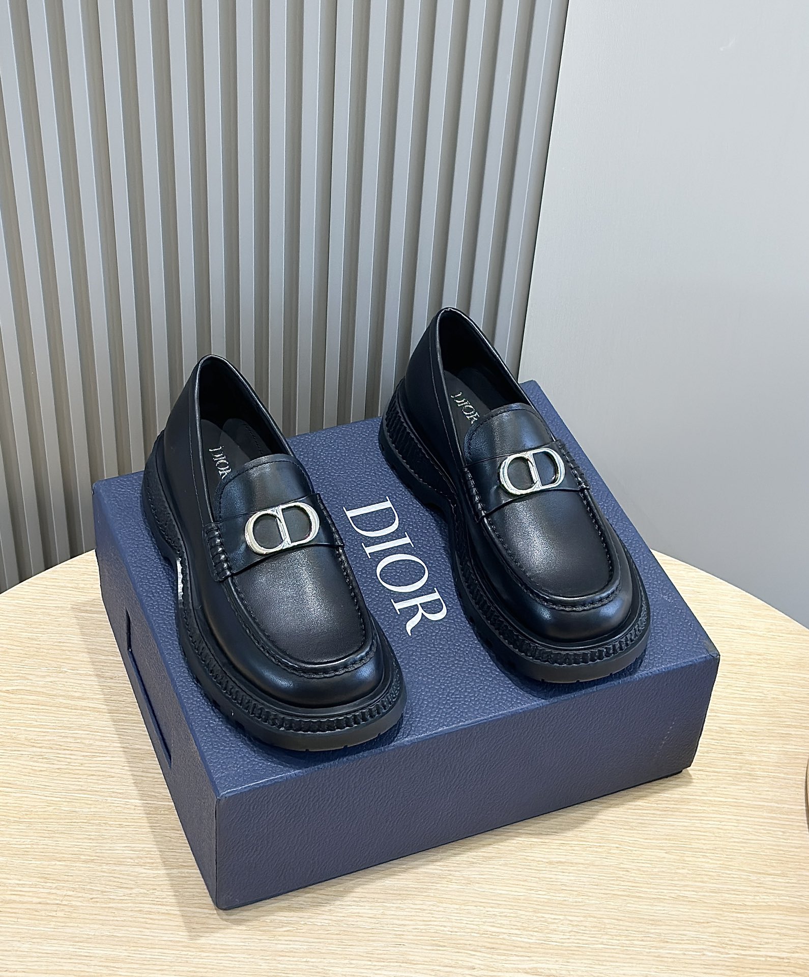 Loafers Cow Leather Black L-s