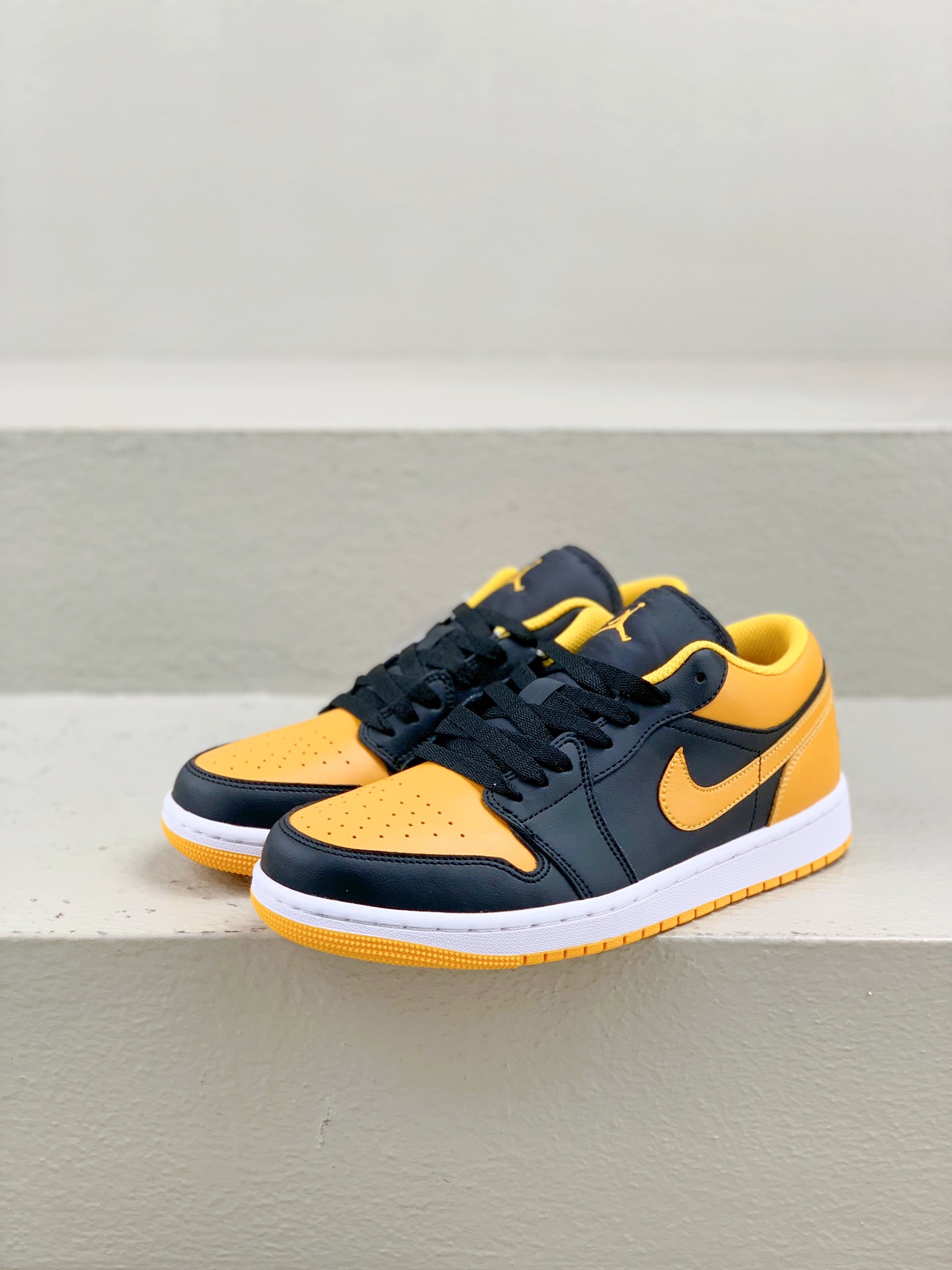 Jordan Nike Male Basic Shoes White M-l-s