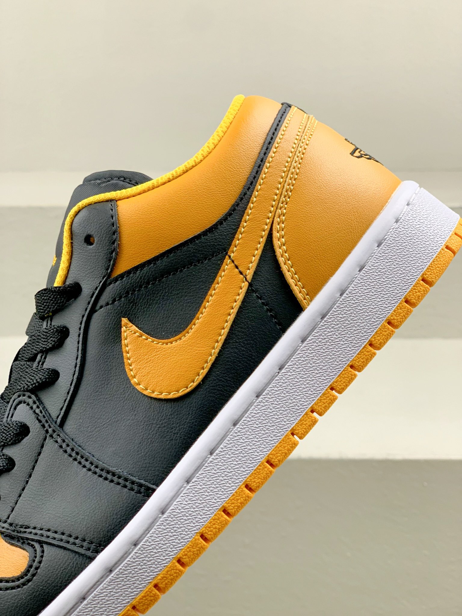 Jordan Nike Male Basic Shoes White M-l-s