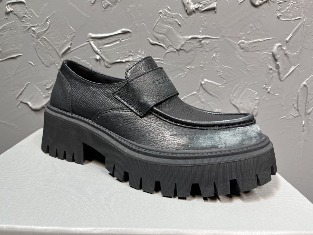 Balenciaga Loafers Cow Leather M-l