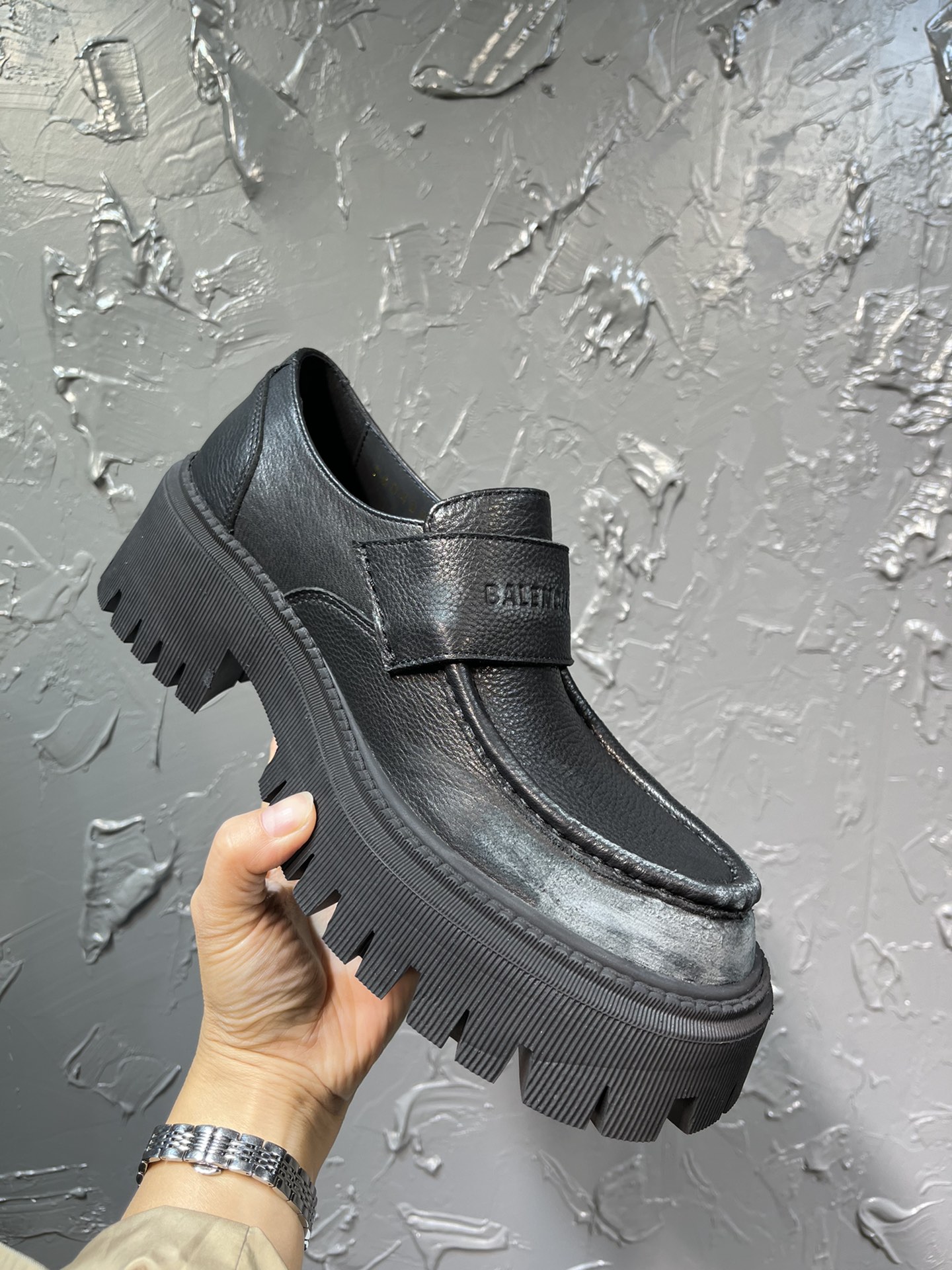 Balenciaga Loafers Cow Leather M-l