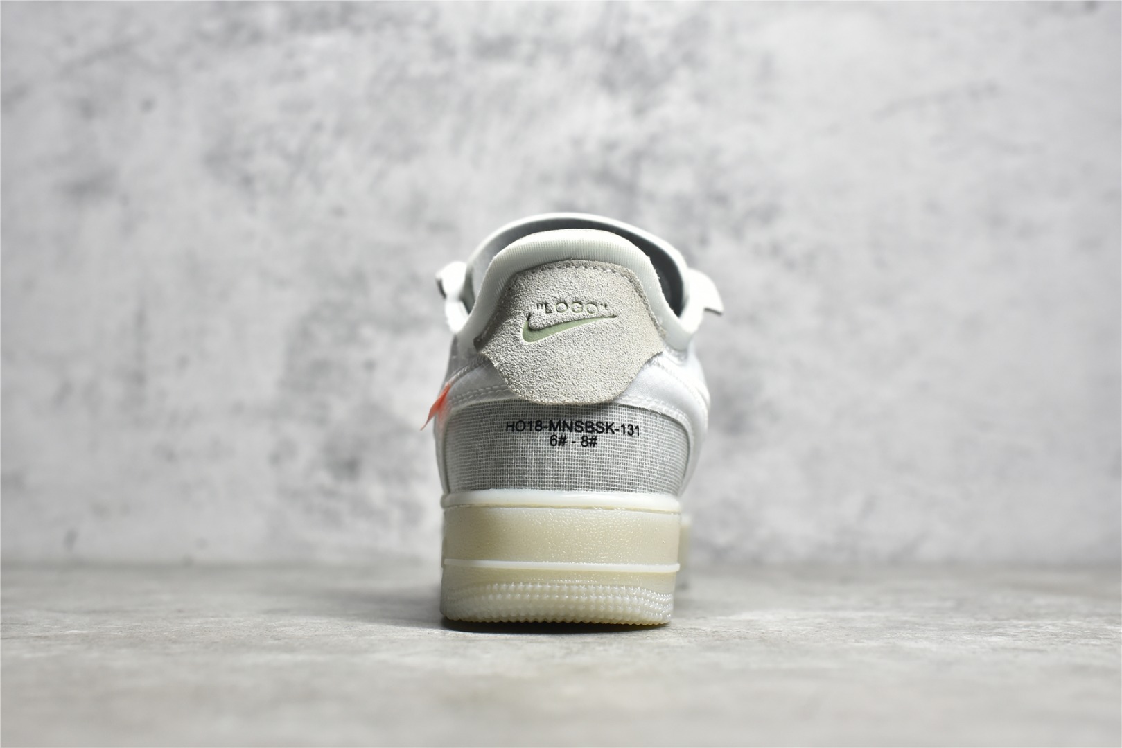 Nike Board Shoes White L