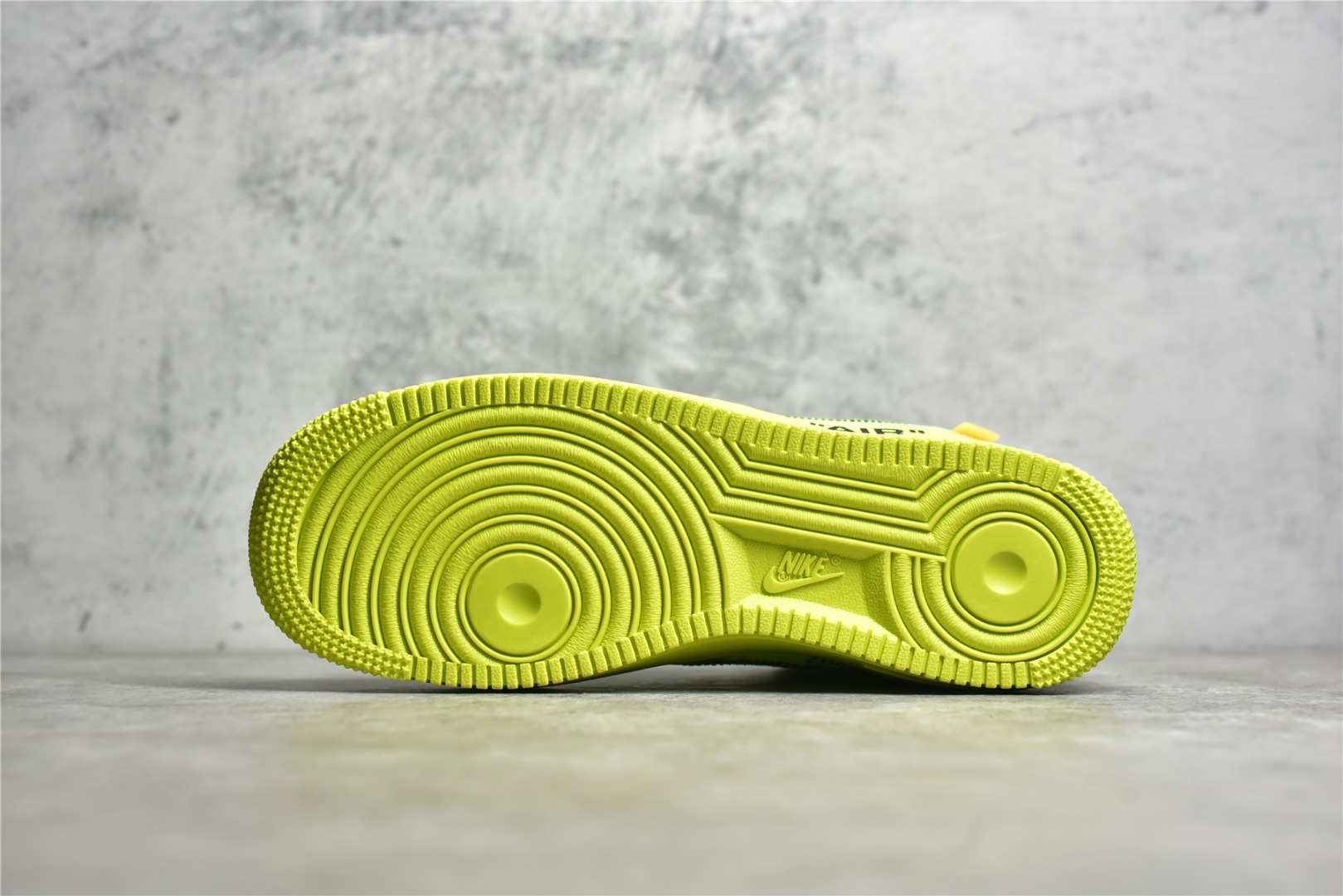 Nike Board Shoes L