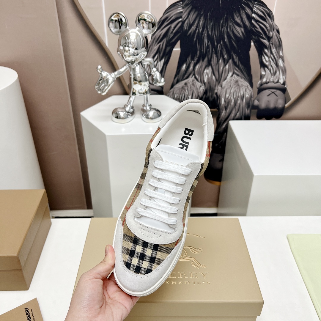 Burberry Male Sneakers M-s