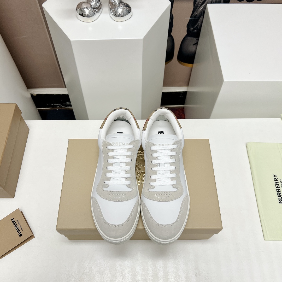 Burberry Male Sneakers M-s
