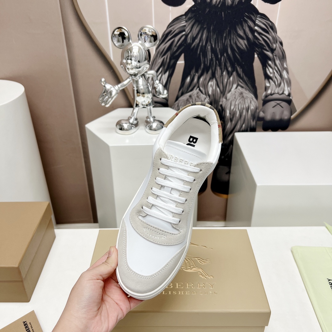 Burberry Male Sneakers M-s