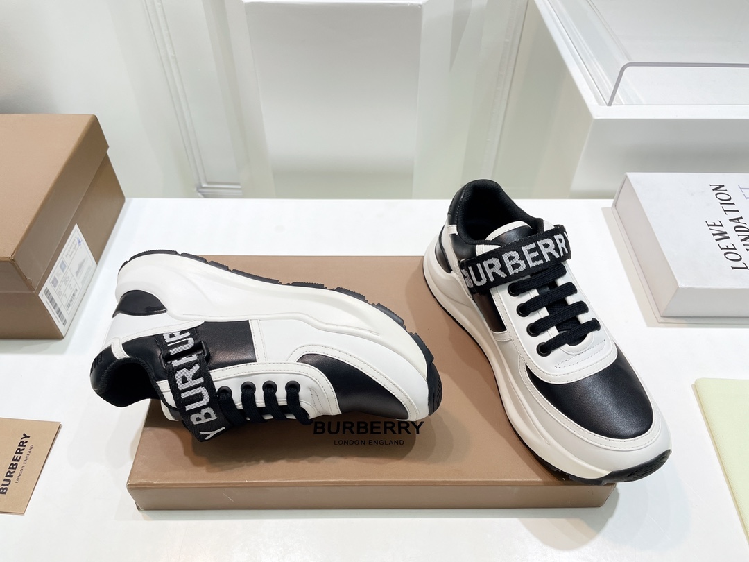 Burberry Male Sneakers Breathable M-s