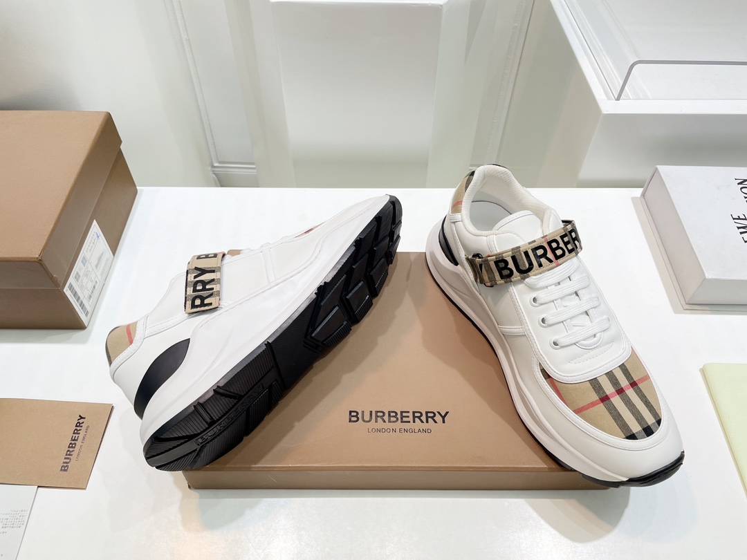 Burberry Male Sneakers Breathable M-s