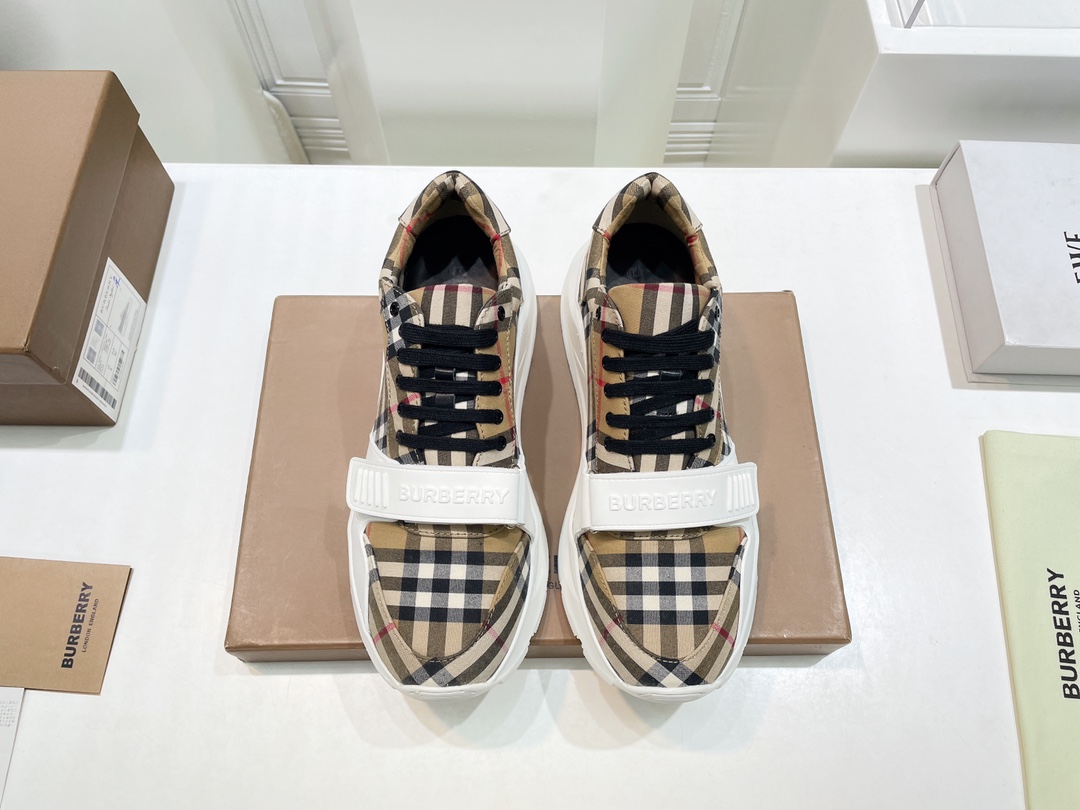 Burberry Male Sneakers Breathable M-s