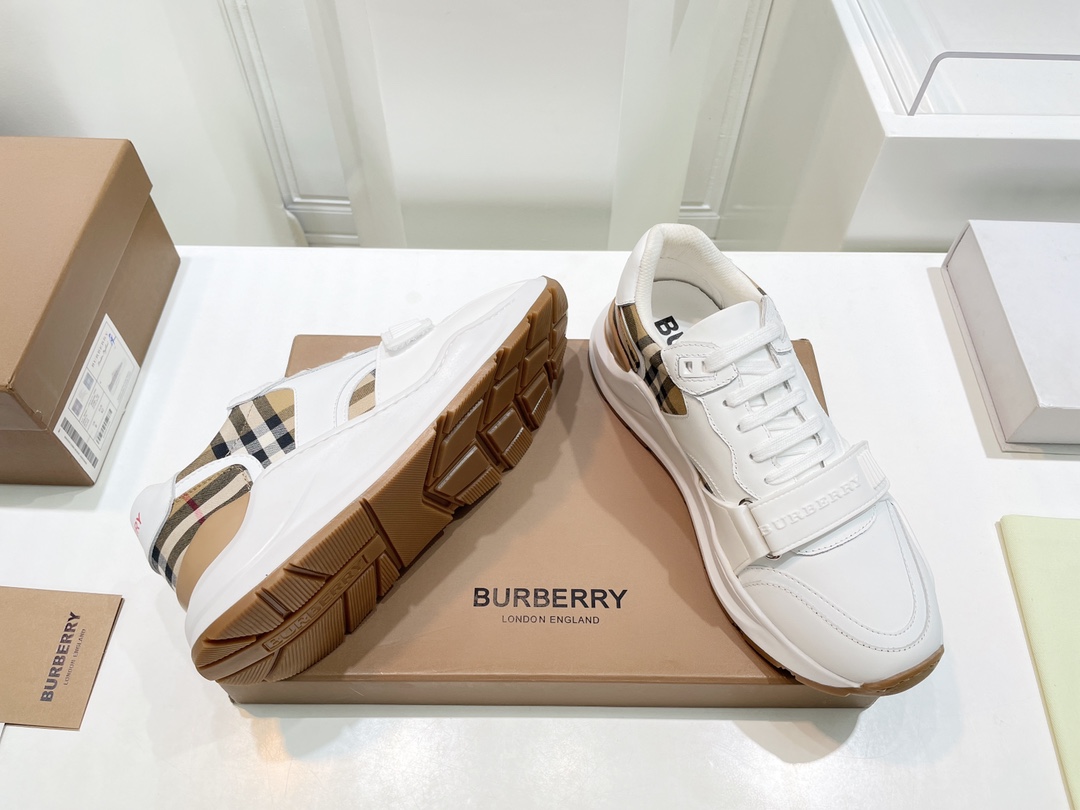 Burberry Male Sneakers Breathable M-s