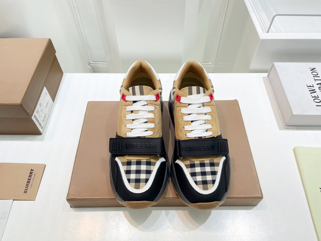 Burberry Male Sneakers Breathable M-s