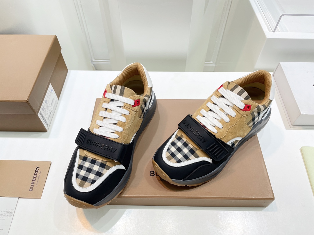 Burberry Male Sneakers Breathable M-s
