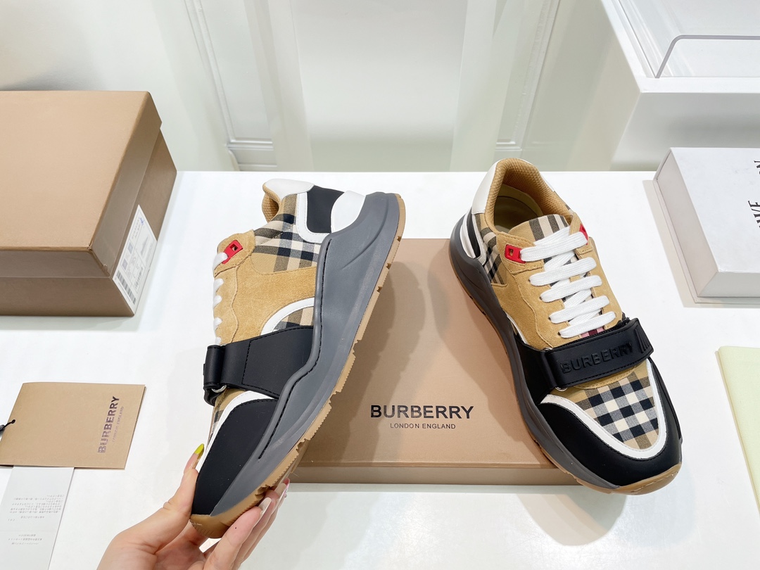 Burberry Male Sneakers Breathable M-s