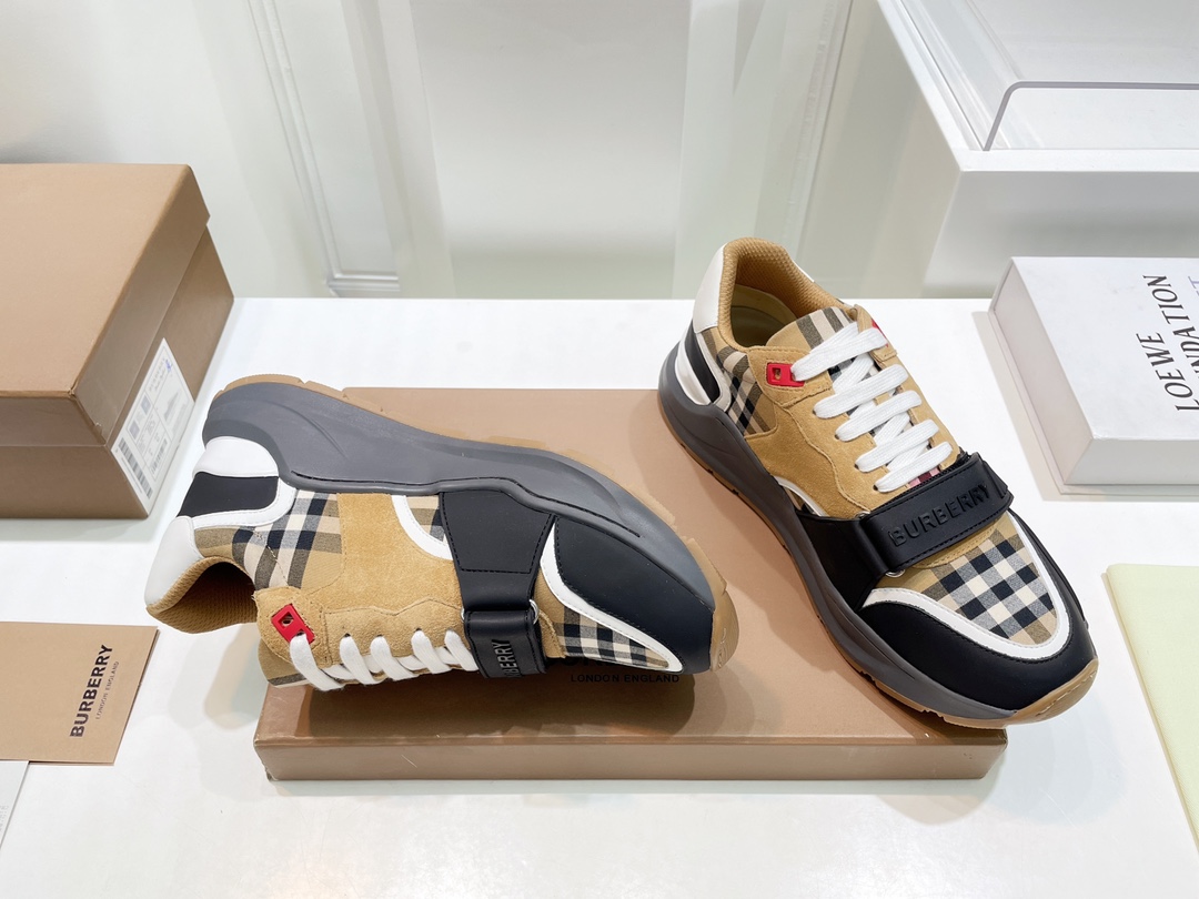 Burberry Male Sneakers Breathable M-s