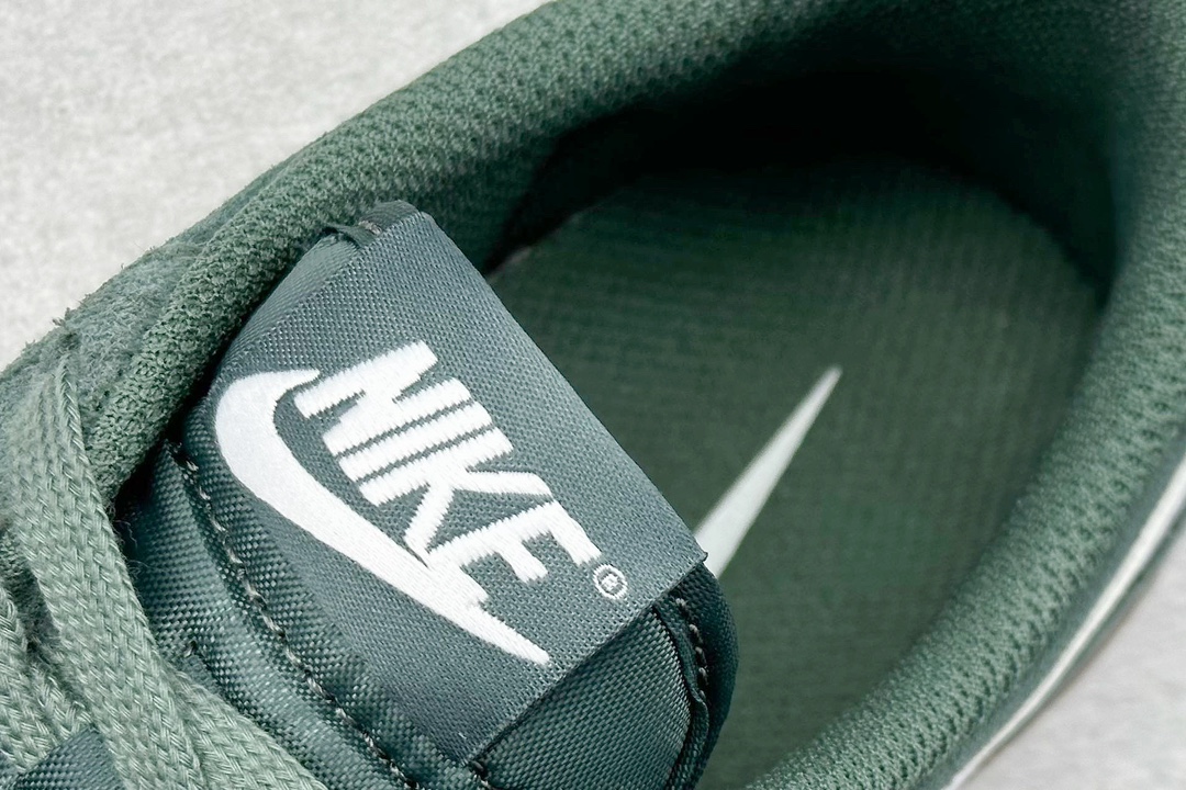 Nike Board Shoes White Lightweight L-s