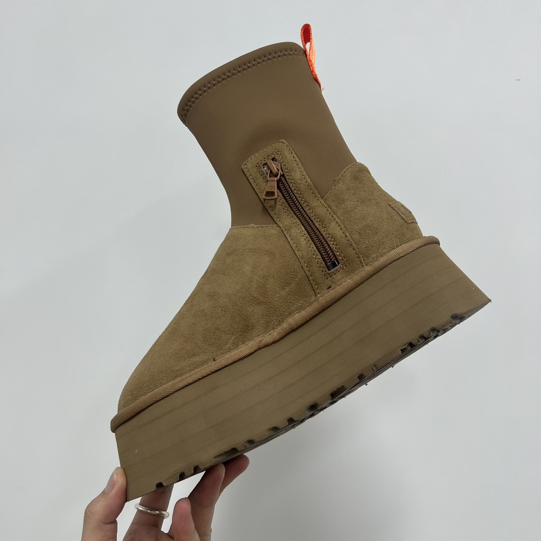 Ugg Basic Shoes