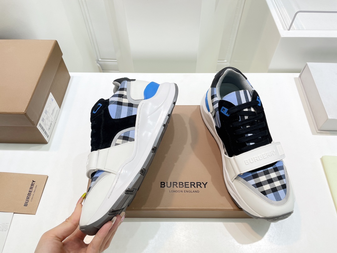 Burberry Male Sneakers Breathable M-s