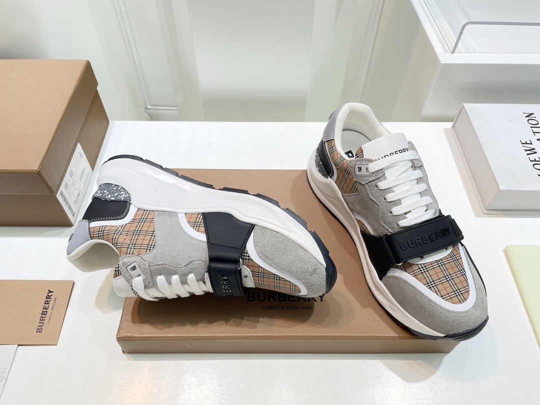 Burberry Male Sneakers Breathable M-s