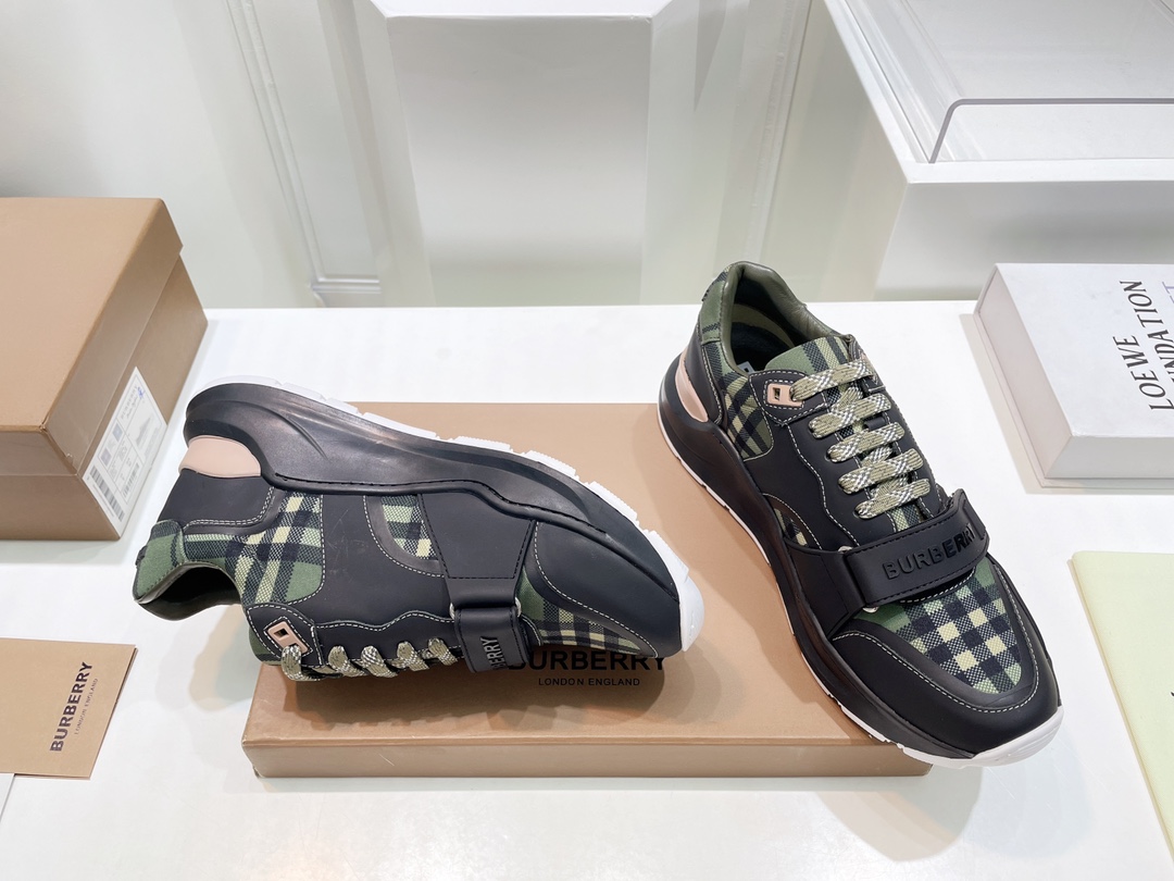 Burberry Male Sneakers Breathable M-s