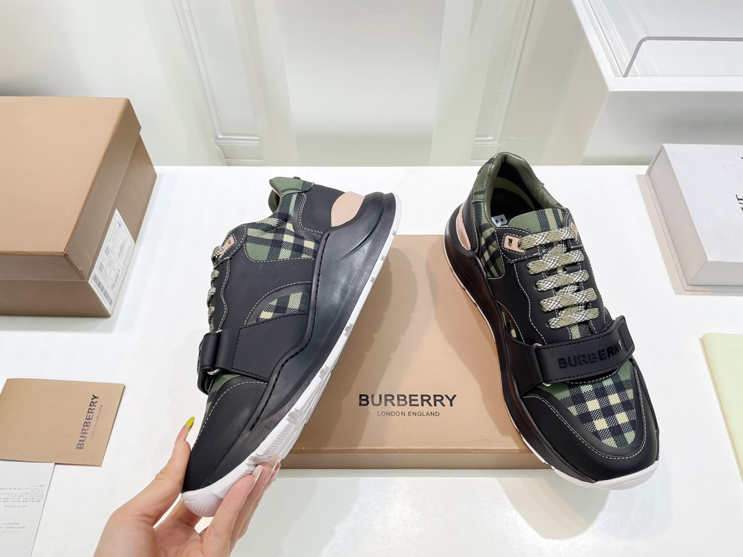 Burberry Male Sneakers Breathable M-s
