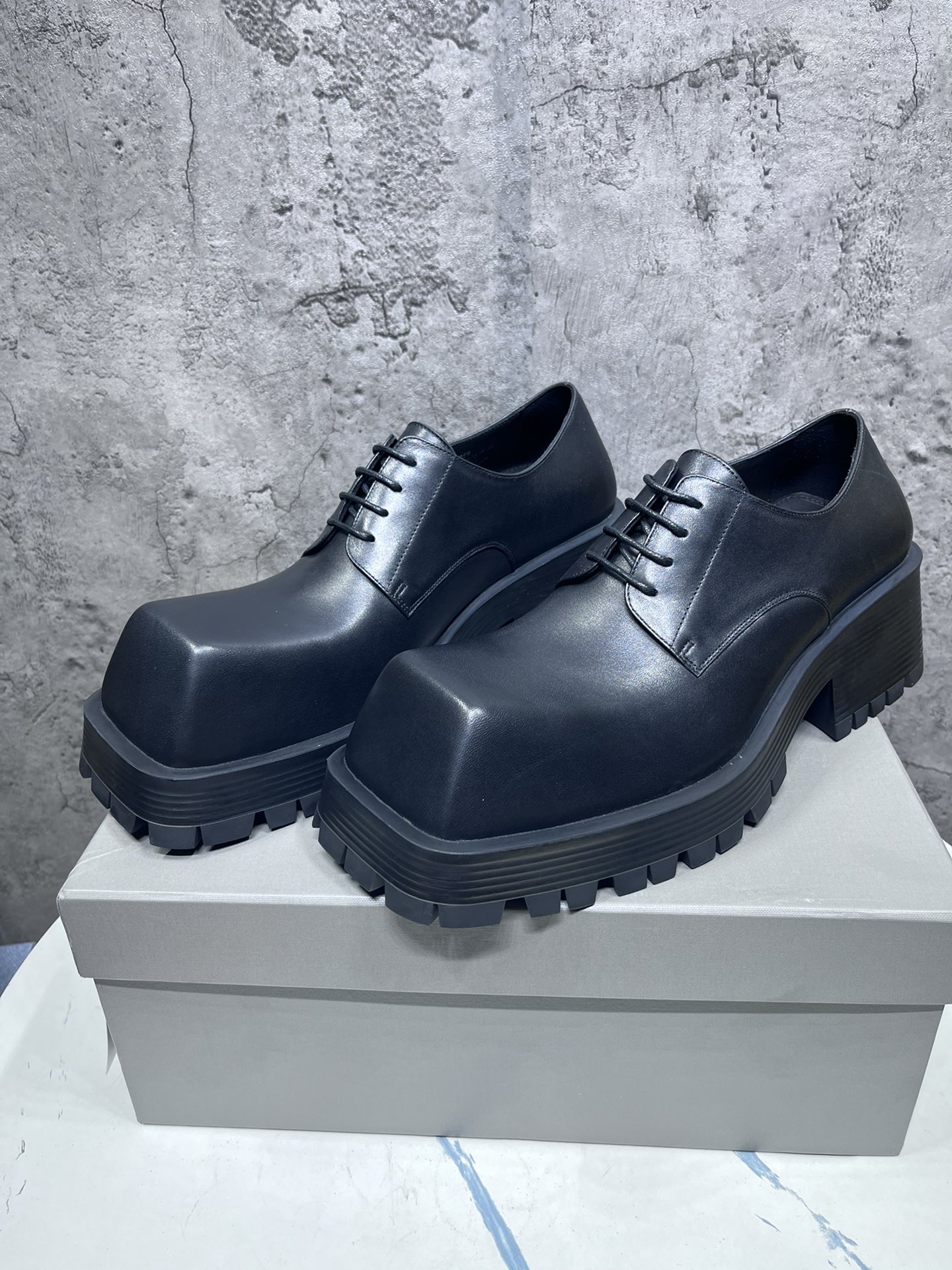 Male Basic Shoes M