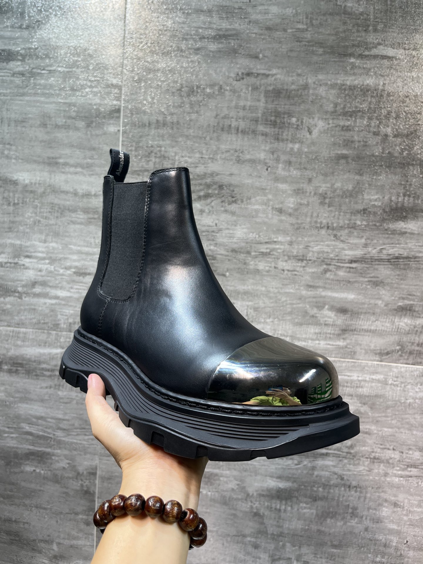 Male Basic Shoes White M