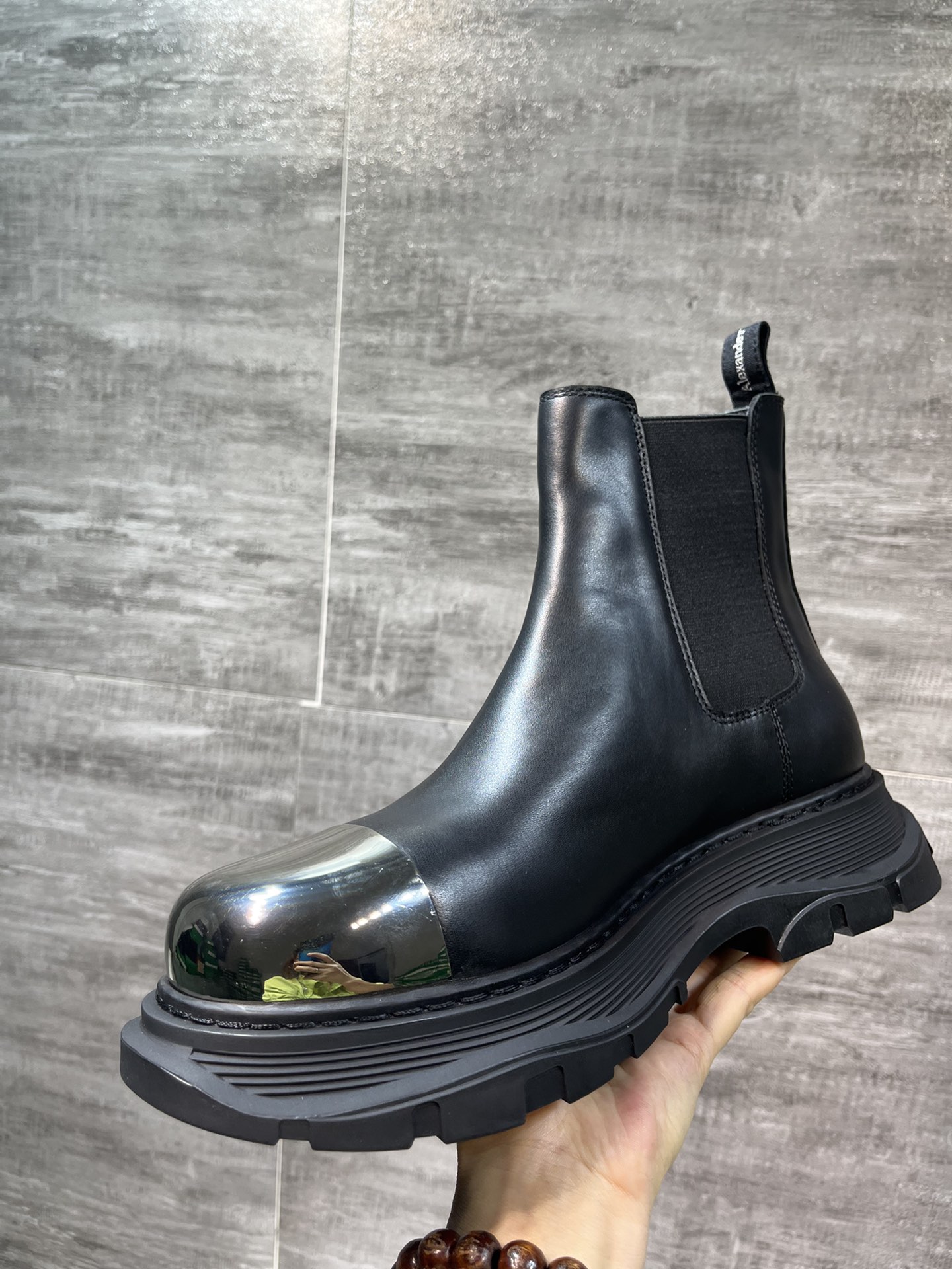 Male Basic Shoes White M