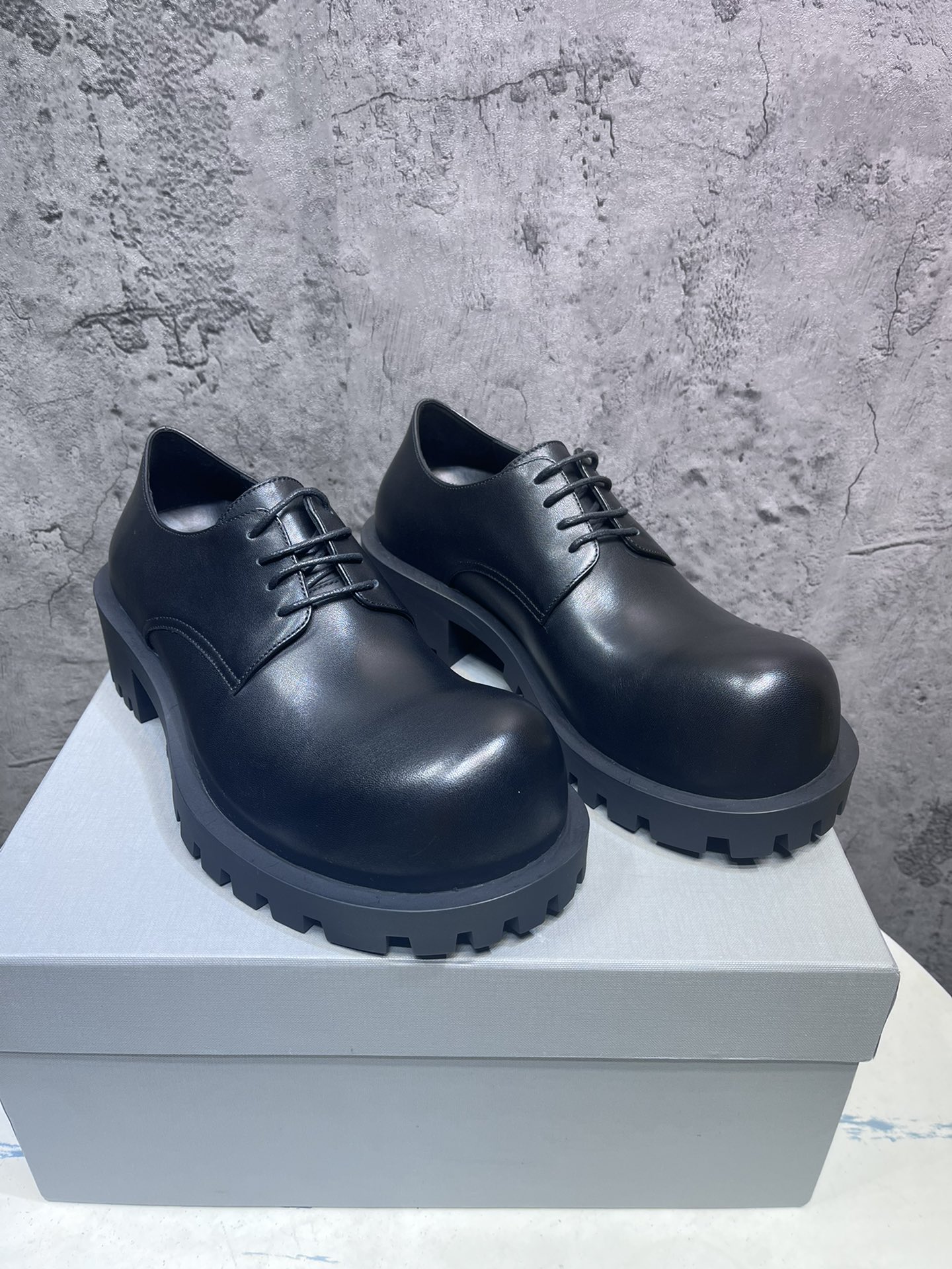 Balenciaga Leather Shoes Cow Leather M-l