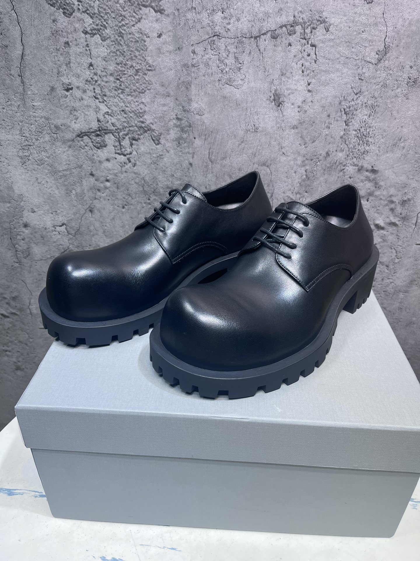 Balenciaga Leather Shoes Cow Leather M-l